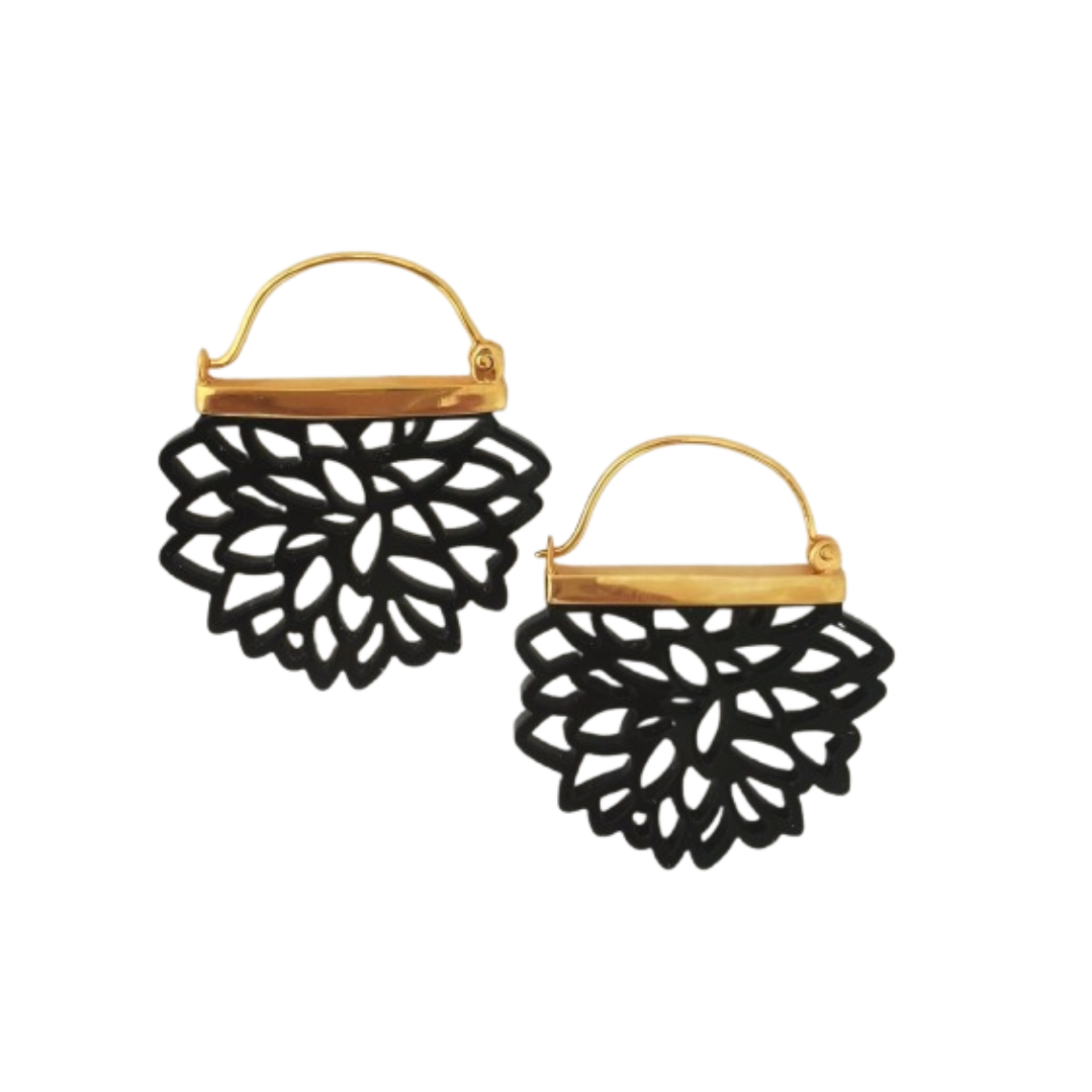 MEDIUM BLACK HALF DALIA EARRINGS