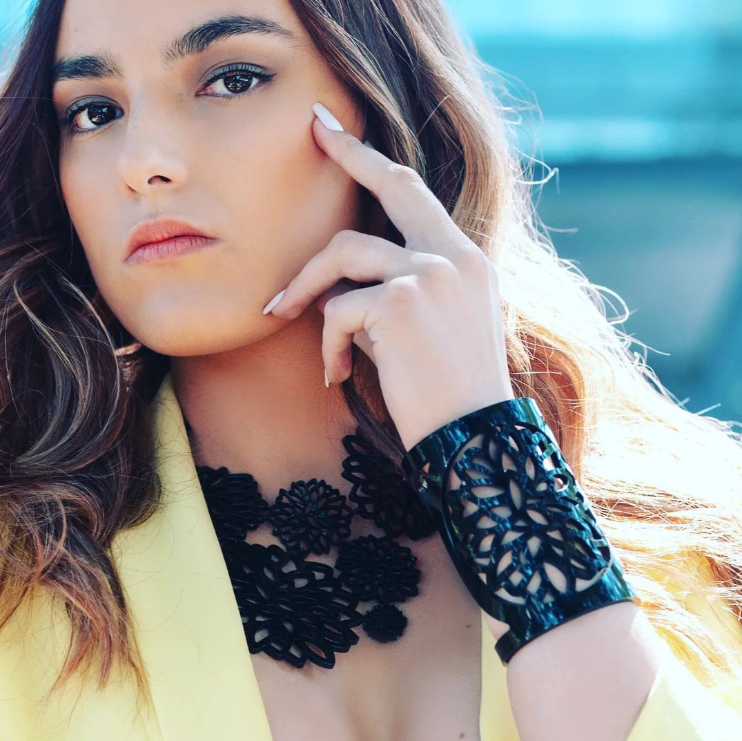 BRAZALETE NEGRO