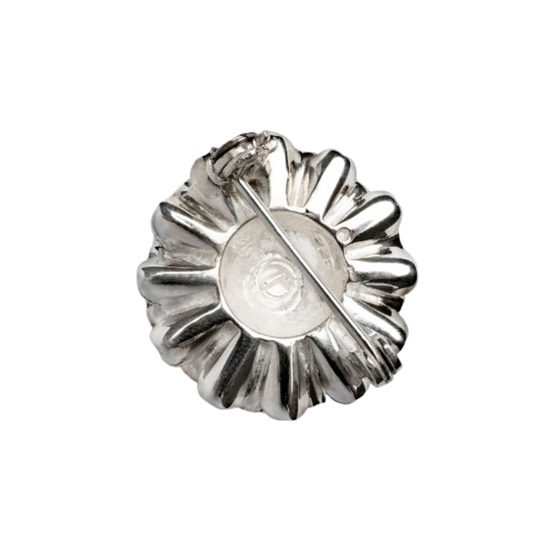 OPEN DAHLIA BROOCH 25MM