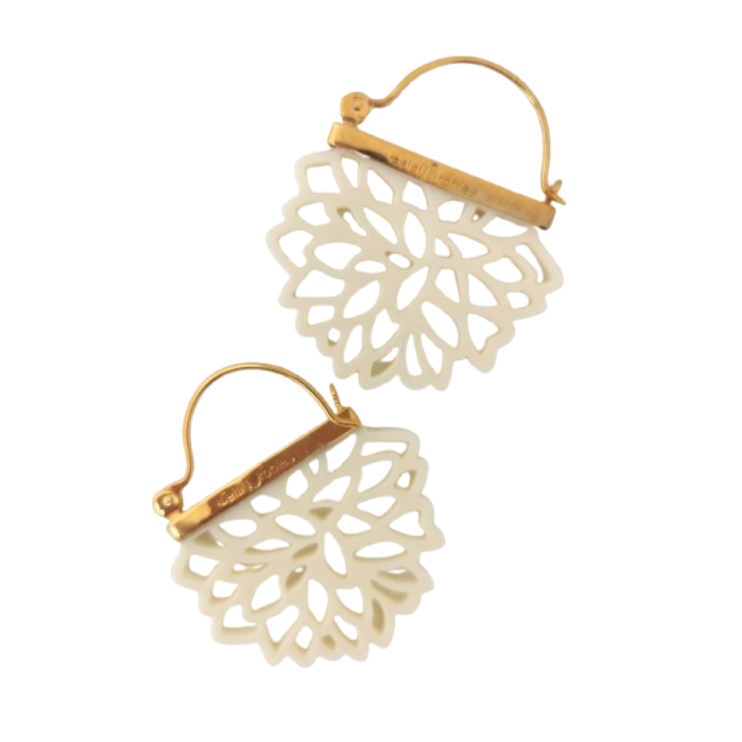 MEDIUM IVORY HALF DALIA EARRINGS