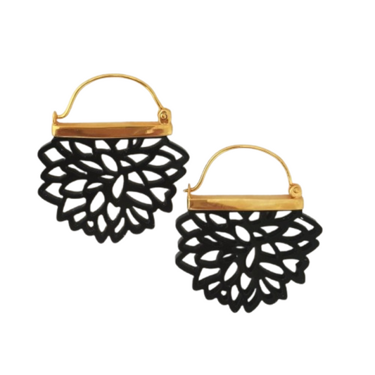 MEDIUM BLACK HALF DALIA EARRINGS