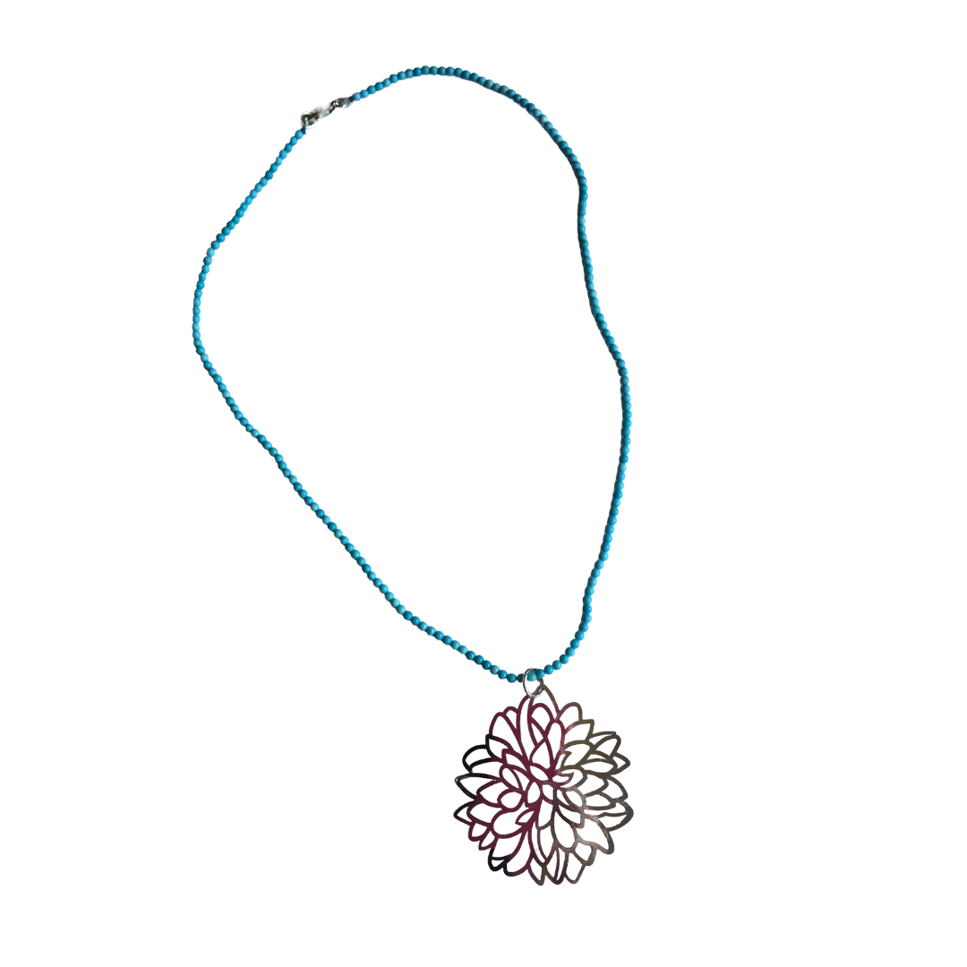 LARGE DALIA SILVER PENDANT WITH NATURAL BEADS