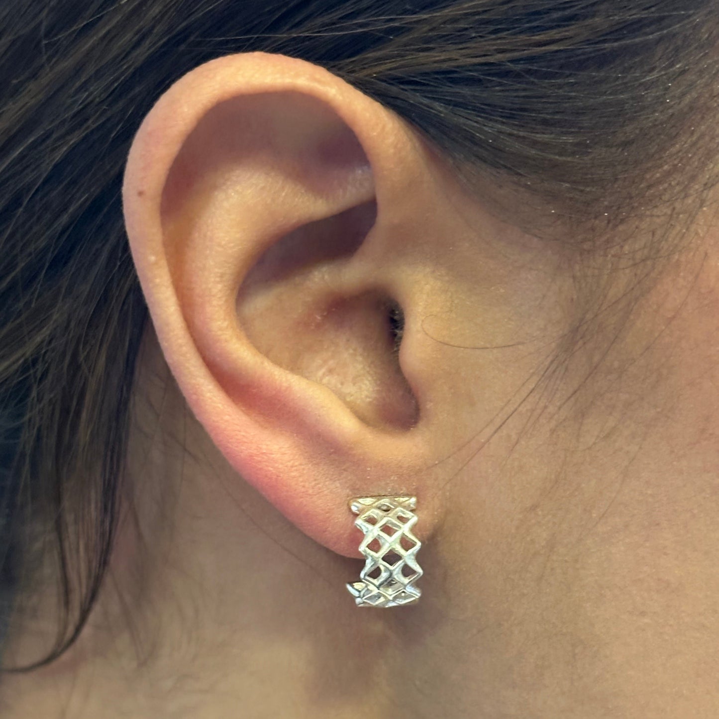 HALF EARRINGS MINI SILVER LATtice